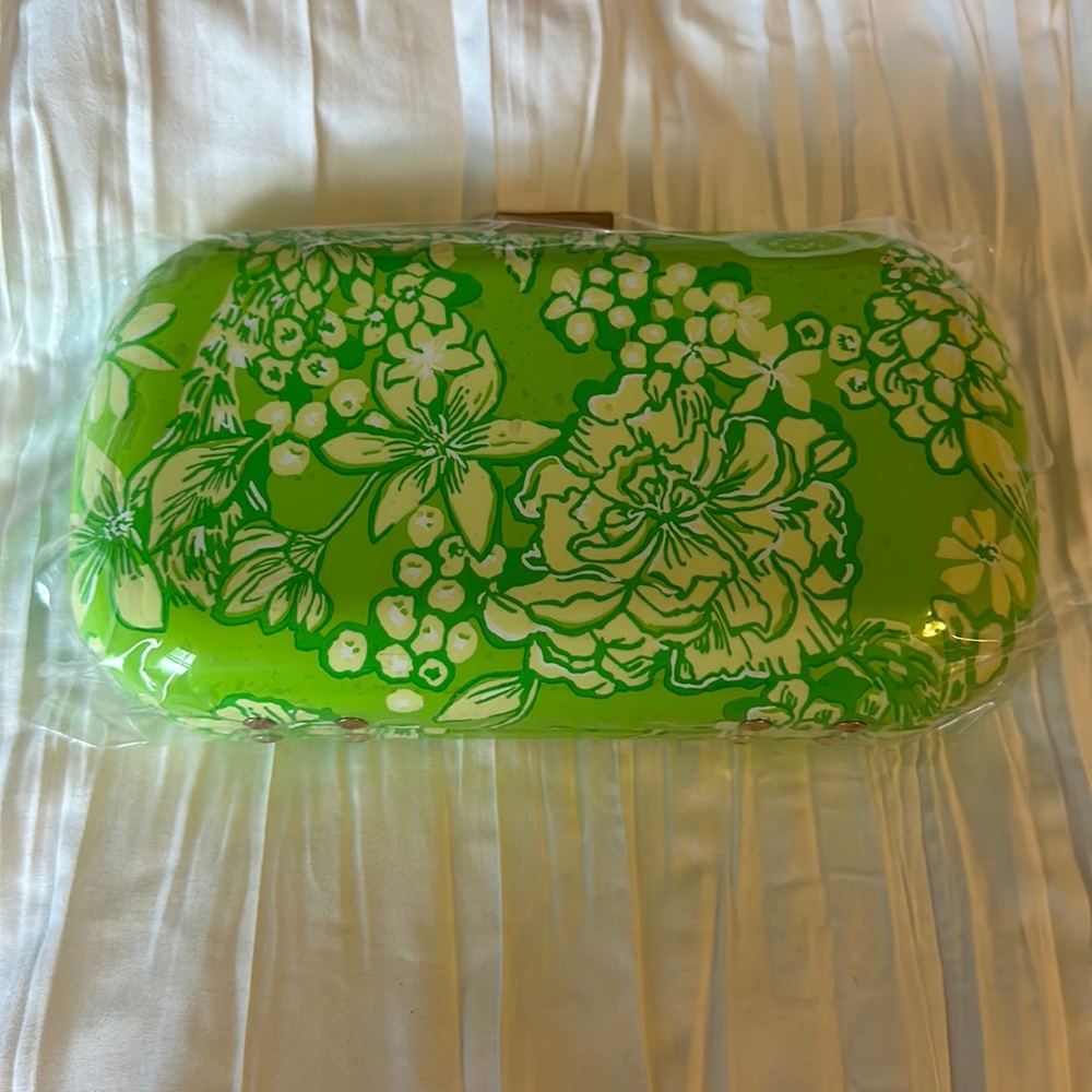 Lilly Pulitzer Clutch in Limeade